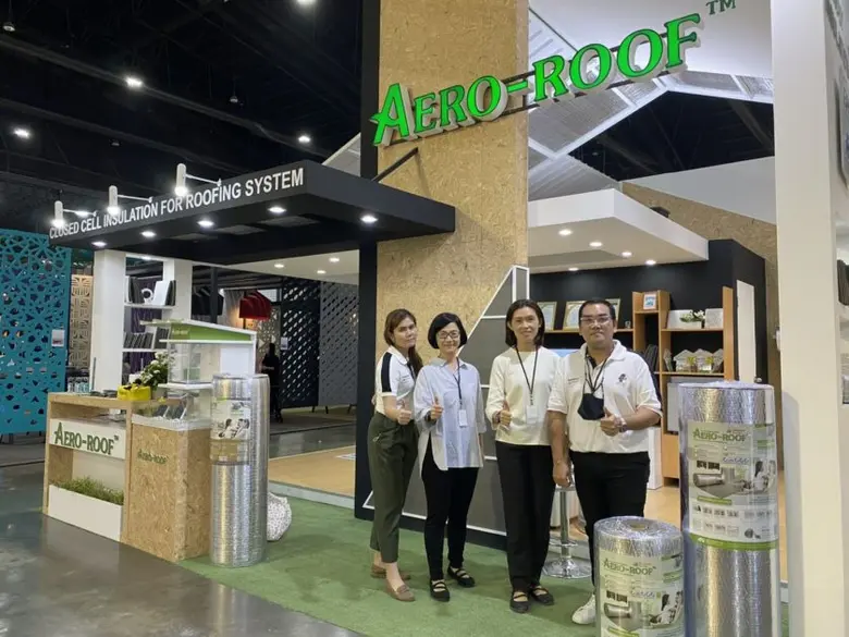 คุณเนาวรัตน์ วิทูรปกรณ์ (ที่ 2 จากซ้าย) ผู้อำนวยการ...