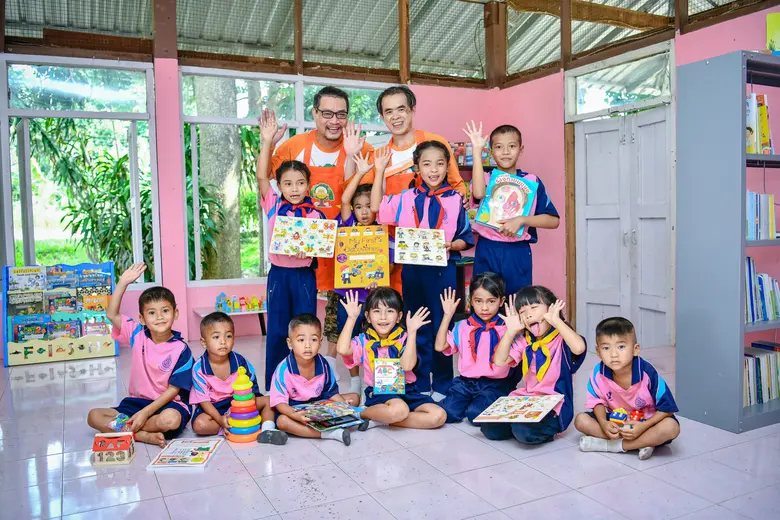 "CAT 001" ปันน้ำใจมอบห้องสมุดให้น้อง รร.บ้านสันดอน สดใส น่าใช้ ในคอนเซปต์ "ฟาร์มรักดี #ปลูกรักที่ราชบุรี"