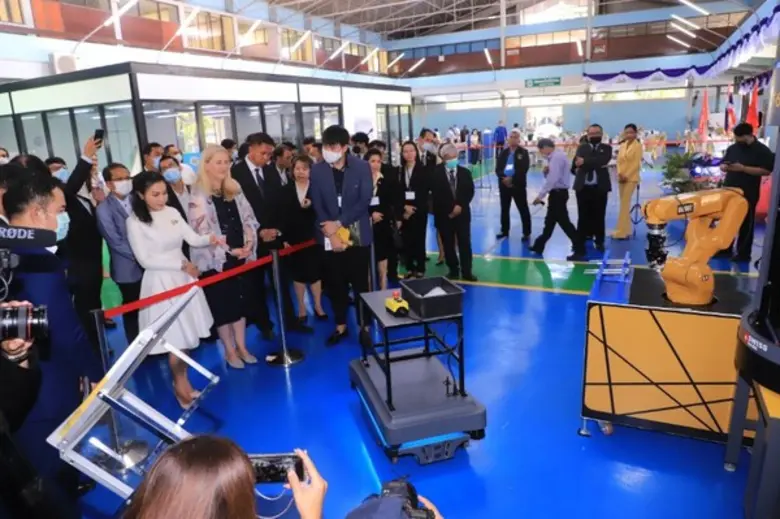 ก.แรงงาน จับมือ ทูตสวิส เตรียมแรงงานรับระบบอัตโนมัติ ในพื้นที่ EEC