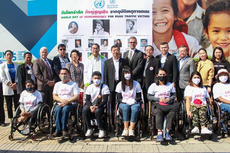 นายสุรชัย เลี้ยงบุญเลิศชัย สมาชิกวุฒิสภา ...