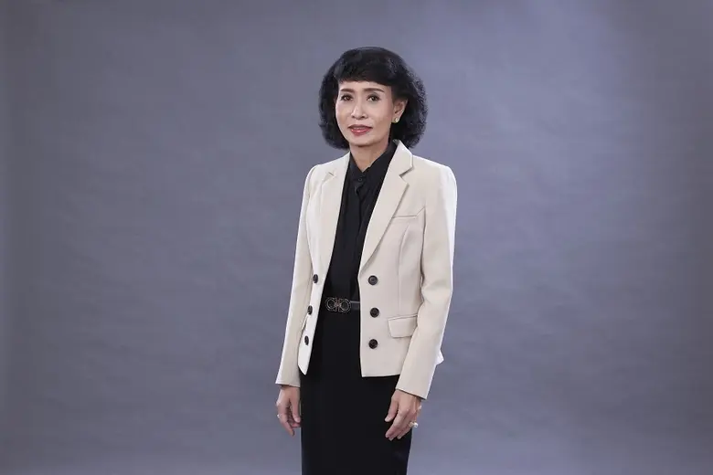 กลุ่มตรีเพชร โดย คุณปนัดดา เจณณวาสิน กรรม...