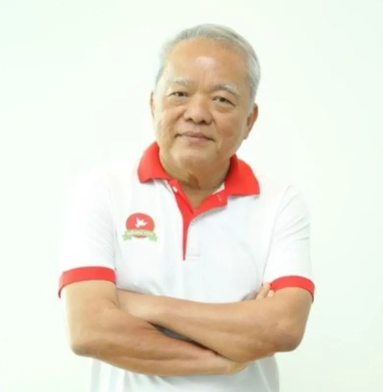 นายเสถียร เศรษฐสิทธิ์ ประธานกรรมการ บริษั...