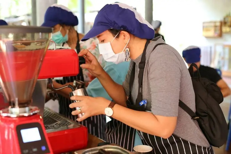 สำนักงานพัฒนาฝีมือแรงงานสมุทรสงคราม ดำเนิ...