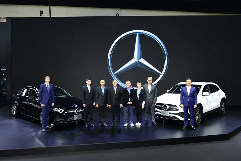 เมอร์เซเดส-เบนซ์ จัดเต็มความหรูหราส่งท้าย...