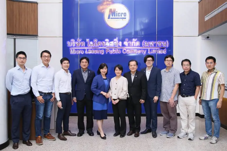 คุณธรรมศักดิ์ อัชญาวัฒน์ (ที่ 4 จากซ้าย) ...