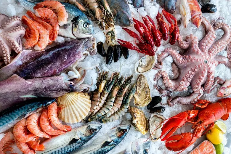 ร่วมส่งมอบความสุขส่งท้ายปีอิ่มอร่อยกับเมน...