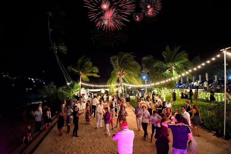 มาร่วมเฉลิมฉลองเทศกาลแห่งความสุข เนื่องใน...