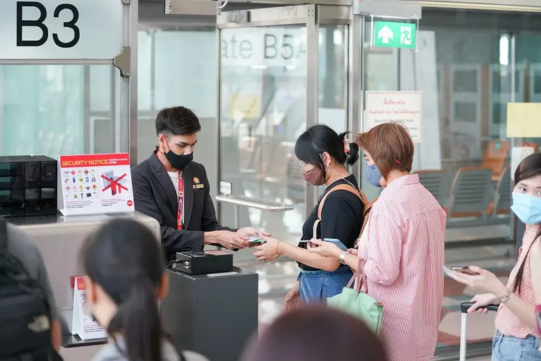 แอร์เอเชีย บินมั่นใจ ปลอดภัย กระตุ้นท่องเที่ยวไทยปลายปี