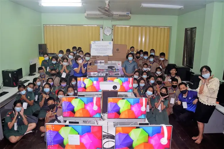 เพื่อส่งเสริมความเท่าเทียมด้านเทคโนโลยีแล...