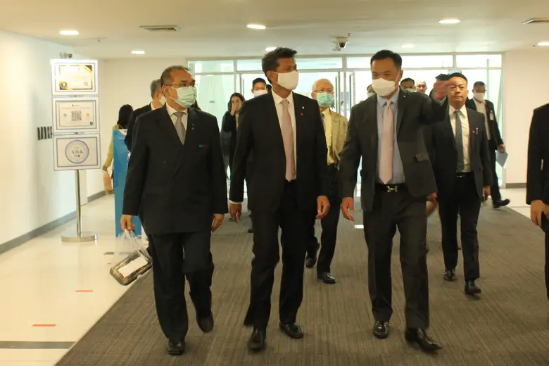 นายวุฒิศักดิ์ พิชญกานต์ ผู้จัดการทั่วไป โ...