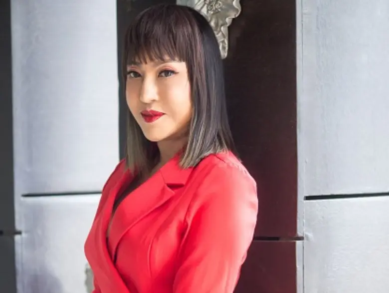 SPY ลูกค้ามั่นใจบริการ OEM ผลิตเครื่องสำอางที่ SPY