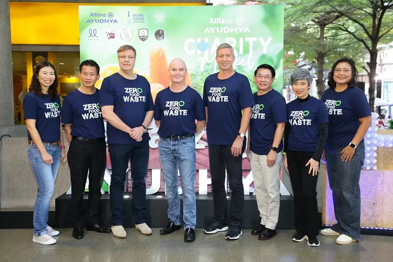 อลิอันซ์ อยุธยา ประกันชีวิต นำโดย ไบรอัน สมิธ (ที่ส...