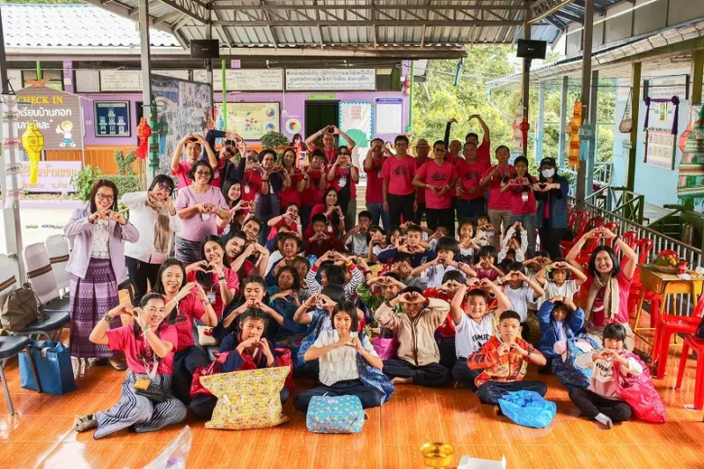 บริษัท ยูนิไทย ชิปยาร์ด แอนด์ เอนจิเนียริ่ง จำกัด ภายใต้กลุ่มบริษัทยูนิไทย สร้างห้องน้ำถวายวัด บริจาคตู้หนังสือสนับสนุนการศึกษา ณ จังหวัดน่าน