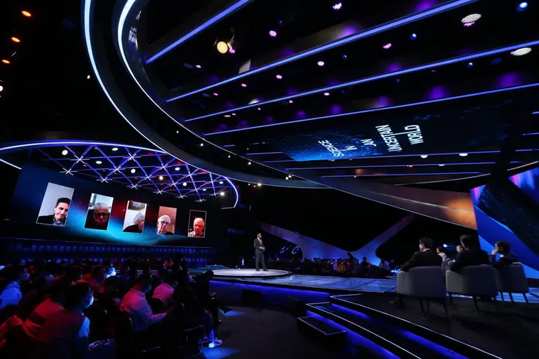 รายงานข่าวโดย China.org.cn การประชุมออกอา...