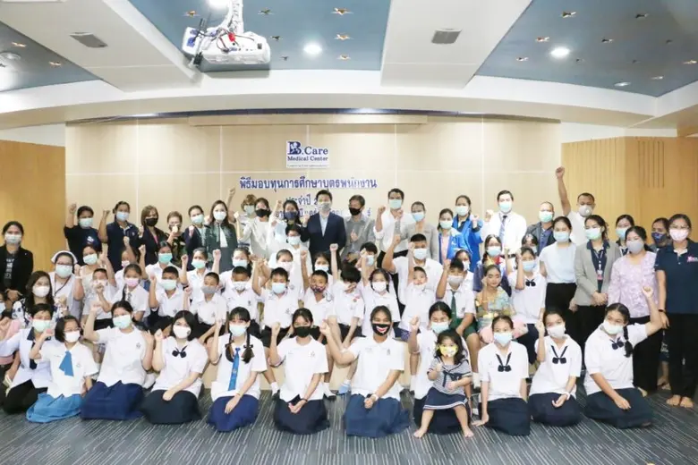 ดร.นพ.พิทักษ์ ฐานบัญชา ผู้อำนวยการโรงพยาบ...