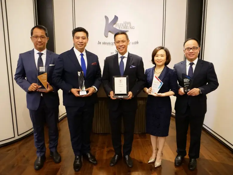 นายจิรวัฒน์ สุภรณ์ไพบูลย์ Private Banking...