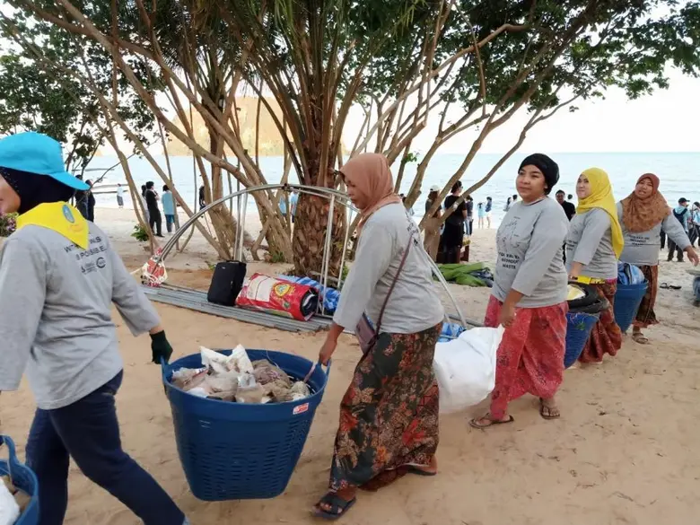 "ขยะติดเกาะ" พาไปรู้จักอีกมุมของเกาะยาวใหญ่ กับย่างก้าวสู่ความสำเร็จในการเดินหน้าจัดการปัญหาขยะอย่างยั่งยืน