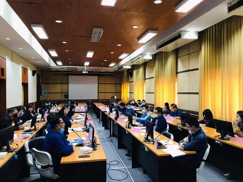 สนพ.แพร่ ประชุมโครงการเพิ่มทักษะด้านอาชีพแก่นักเรียนครอบครัวยากจน