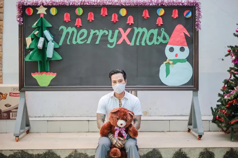 "ไฮโซธนน" เติมรอยยิ้มจัดหนักของขวัญ พร้อมกิจกรรมมอบความสุข กับเทศกาลคริสต์มาสและต้อนรับปีใหม่ 2021