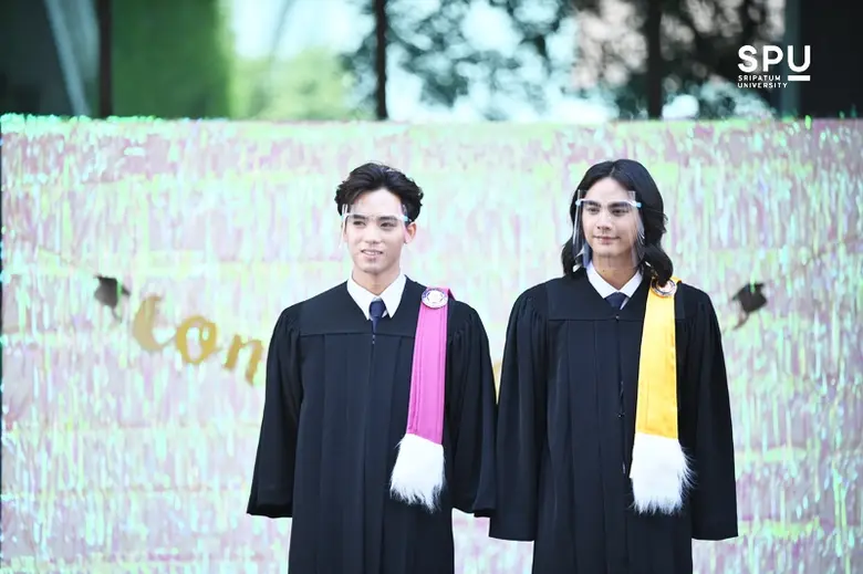 มหาวิทยาลัยศรีปทุม บางเขน จัดพิธีประสาทปร...