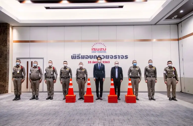 มร. โทชิอากิ มาเอคาวะ ประธานกรรมการมูลนิธ...