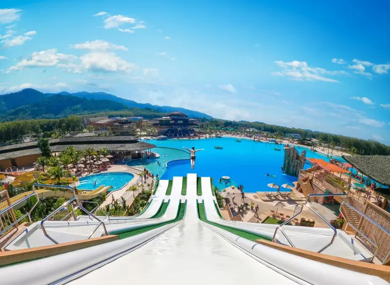 บลูทรี ภูเก็ตกลับมาเปิดบริการเต็มรูปแบบ ต้อนรับเทศกาลการท่องเที่ยว