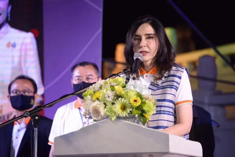 เปิดงานเทศกาลหุ่นโคมไฟนครสวรรค์ ครั้งที่ 3 "สวรรค์นิรมิตรวิจิตรหุ่นโคมไฟ"