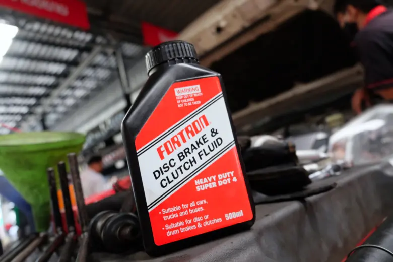 FORTRON ปฏิวัติวงการรถยนต์ชูเทคโนโลยีเครื่องเปลี่ยนถ่ายน้ำมันเบรกกึ่งอัตโนมัติ FORTRON BRAKE & CLUTCH SERVICE