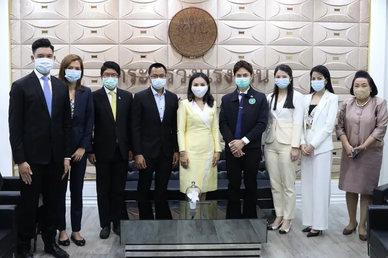 รัฐมนตรีช่วยว่าการกระทรวงแรงงาน หารือ ยูเ...