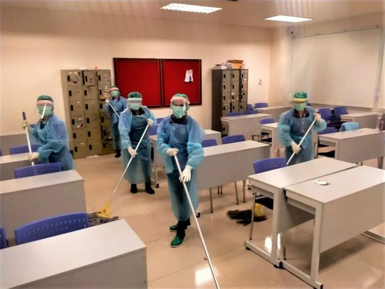 ม.พะเยา นำทีมแพทย์และพยาบาล จากโรงพยาบาลมหาวิทยาลัยพะเยา ลงพื้นที่ตรวจความเรียบร้อยและร่วมทำความสะอาดอาคารและหอพักนักเรียนโรงเรียนสาธิตมหาวิทยาลัยพะเยา