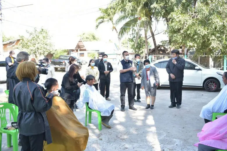 นายวีระชัย นาคมาศ ผู้ว่าราชการจังหวัดมุกด...