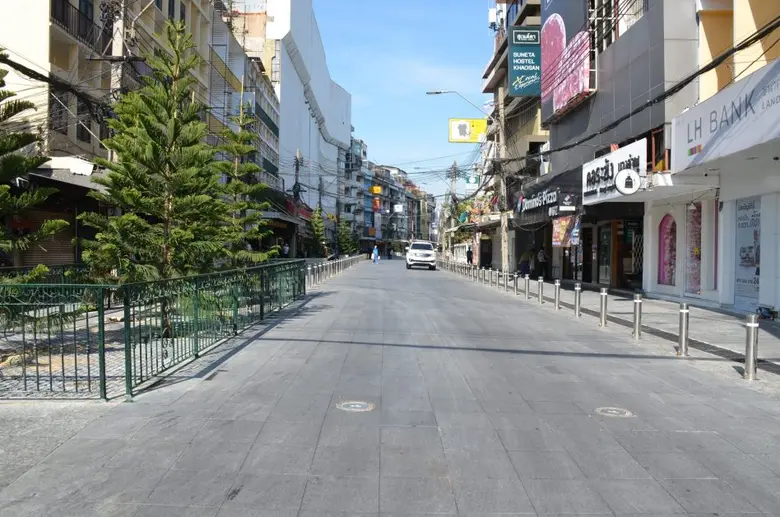 นายสุรเดช อำนวยสาร ผู้อำนวยการเขตพระนคร ก...