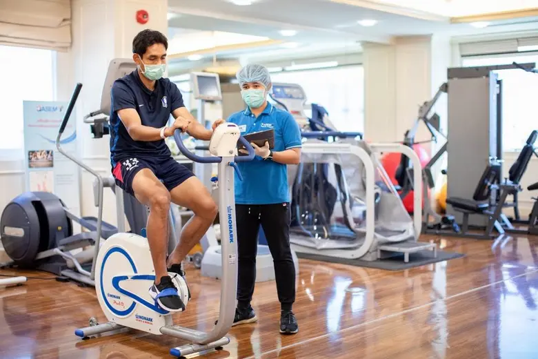 ต้อนรับกลับบ้าน นักเตะดาวดังทีมชาติไทย มุ...