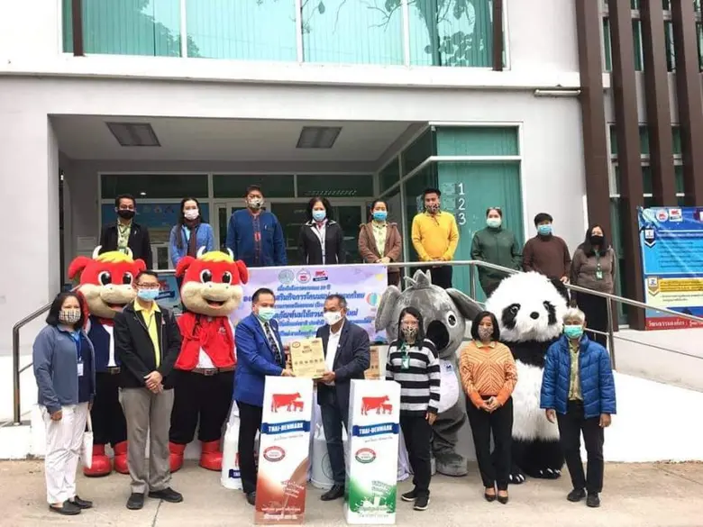 ใหม่ เป็นประธานพิธีส่งมอบผลิตภัณฑ์นมไทย-เ...