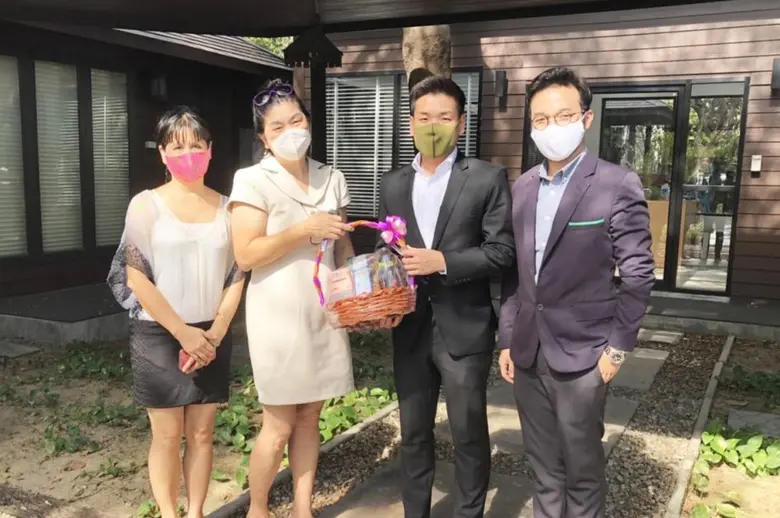 นางดรุณี รุ่งเรืองผล กรรมการผู้จัดการ บริ...