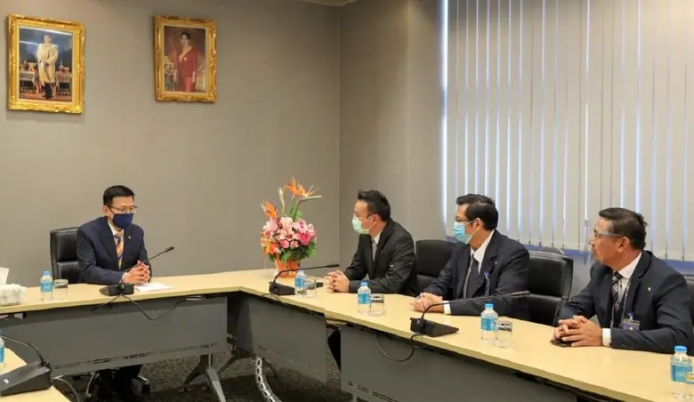 แอลเอ็มจี ประกันภัย สวัสดีปีใหม่สำนักงาน คปภ.