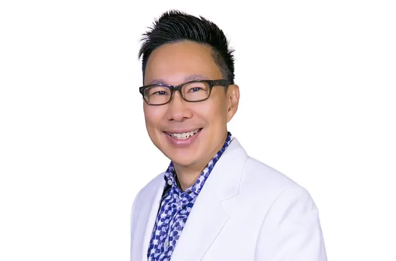 นพ. รัฐภรณ์ อึ๊งภากรณ์อุปนายกวิเทศสัมพันธ...