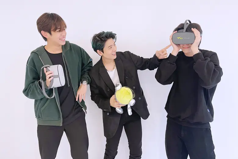 เอไอเอส ผนึกกำลัง 4NOLOGUE เตรียมส่ง VR/AR Content เอาใจแฟนๆ "เติร์ด-ปอร์เช่-แจ๊คกี้" TRINITY