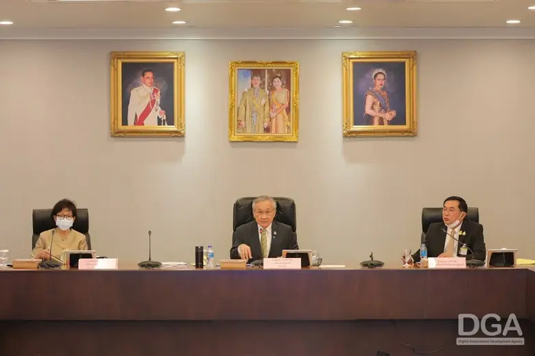 นายดอน ปรมัตถ์วินัย รองนายกรัฐมนตรี และรั...