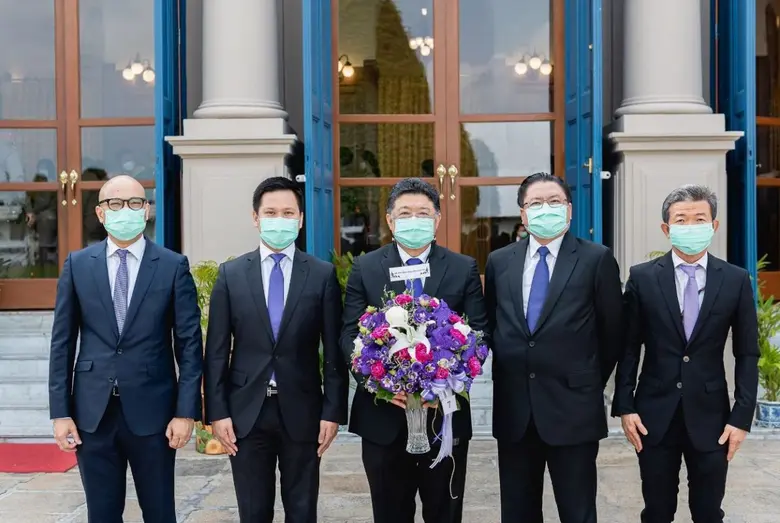 นายธิติฏฐ์ นันทพัฒน์สิริ กรรมการผู้จัดการ...