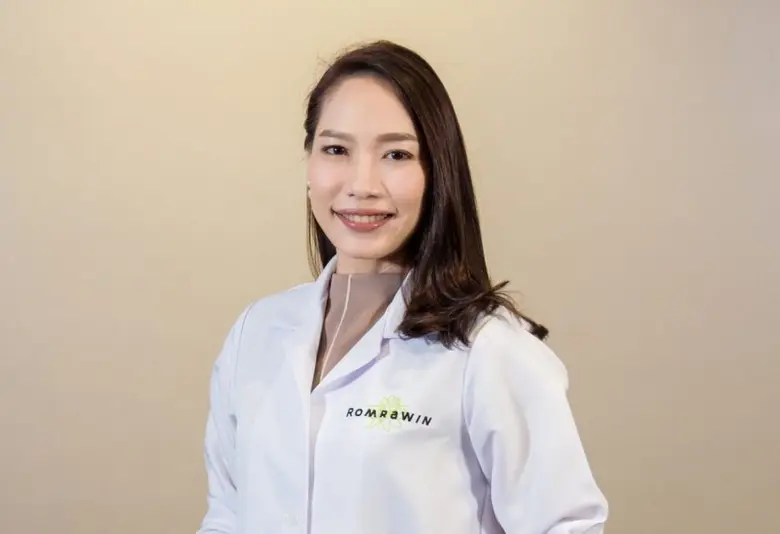 บนใบหน้าของสาวๆ ส่วนที่บอบบางและน่าทะนุถน...