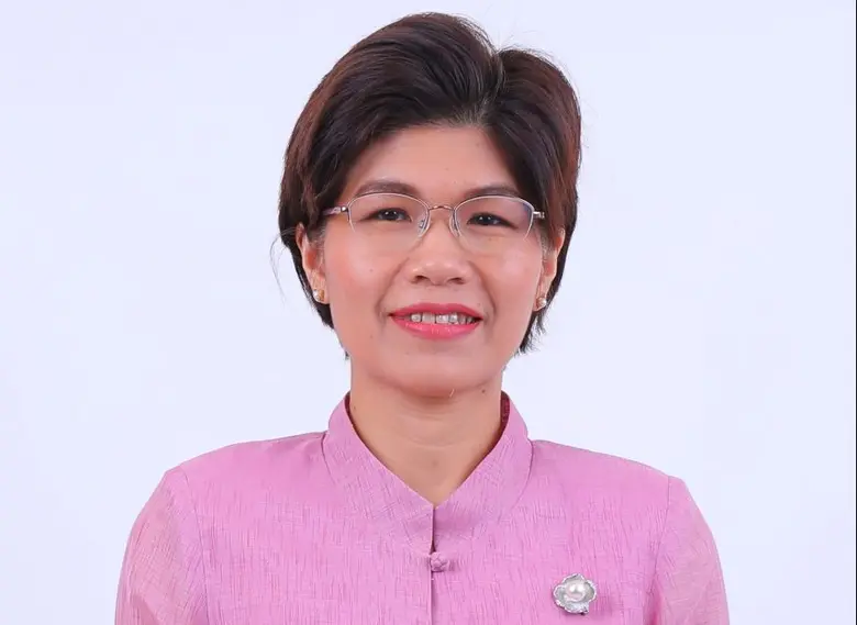 นางสุจารีย์ พิชา ผู้อำนวยการสำนักงานเศรษฐ...