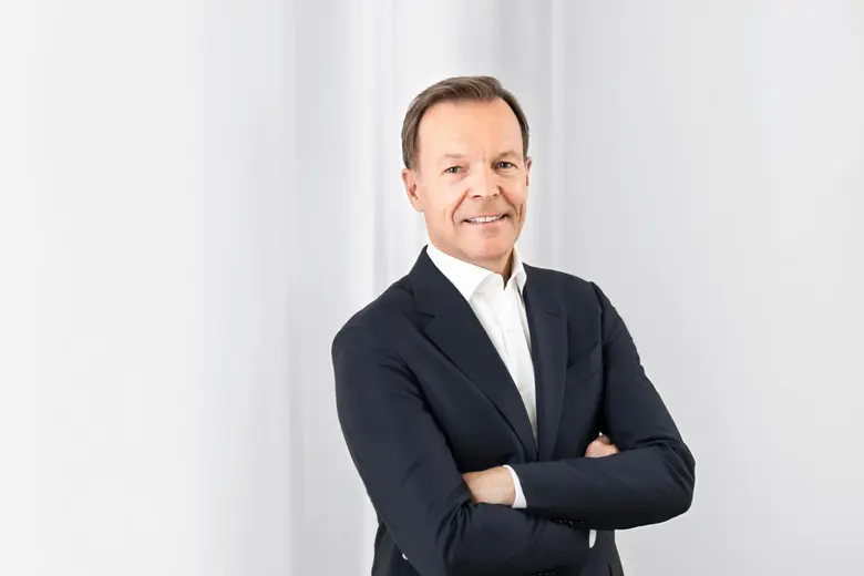 เพื่อเร่งการสร้างสรรค์นวัตกรรมและพัฒนารูป...