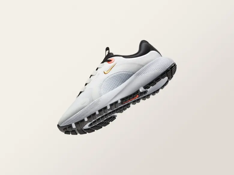 วิ่งลัดเลาะไปตามถนนกับ ไนกี้ รีแอค เอสเคป...