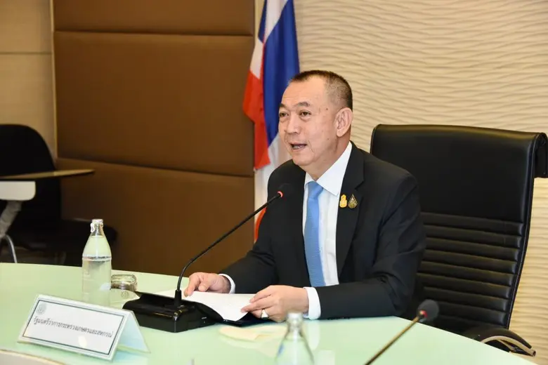 ดร.เฉลิมชัย ศรีอ่อน รัฐมนตรีว่าการกระทรวง...