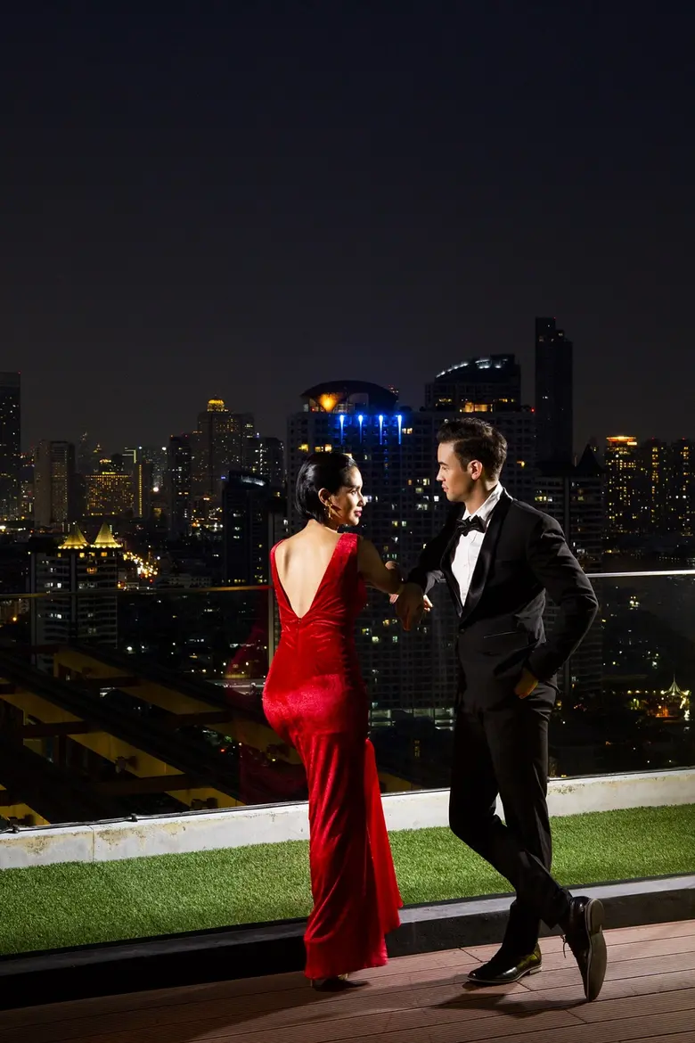 ฉลองเทศกาลแห่งความรักในวันวาเลนไทน์จากรูฟ...