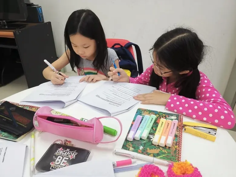 คุณศุภนุช ชือรัตนกุล (ครูเบล) ครูติวสอบเข...