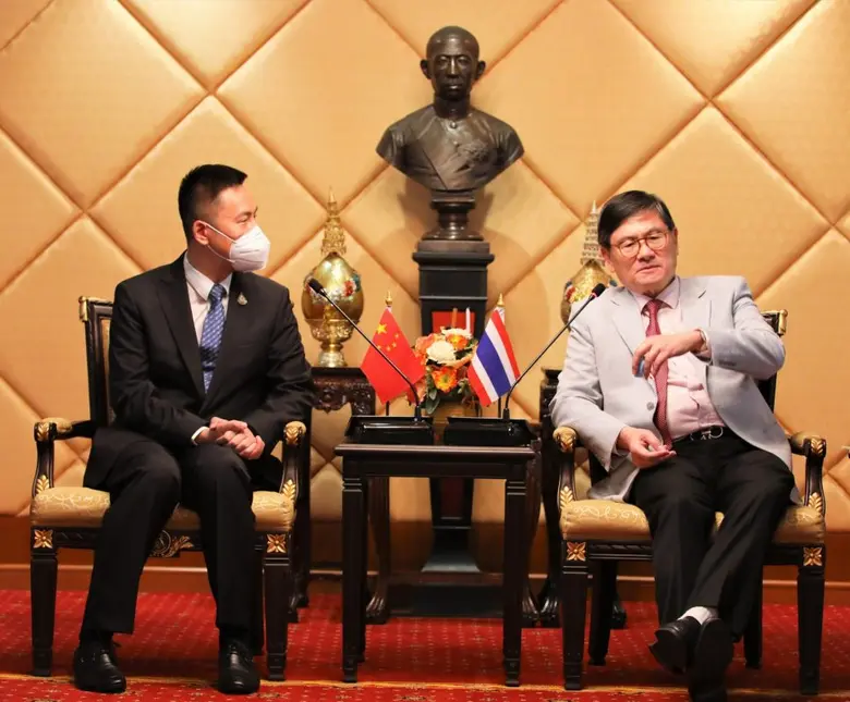 ศ. (พิเศษ) ดร.เอนก เหล่าธรรมทัศน์ รัฐมนตร...