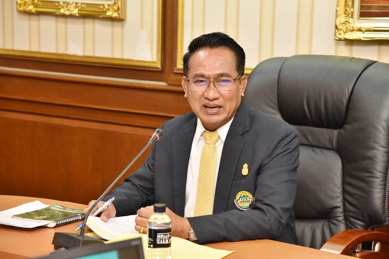 นายสัตวแพทย์ สรวิศ ธานีโต อธิบดีกรมปศุสัต...