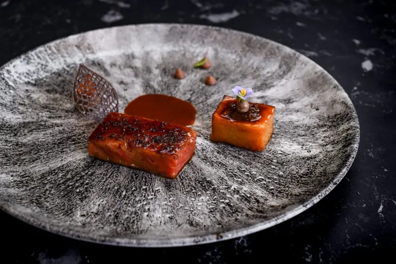 เชฟฮันส์ ซาห์เนอร์ (Hans Zahner) หัวหน้าพ...